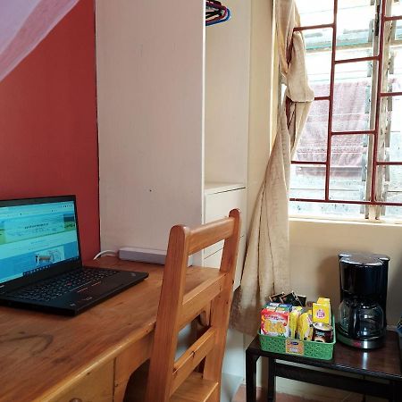 Mdawida Homestay Nairobi Bagian luar foto