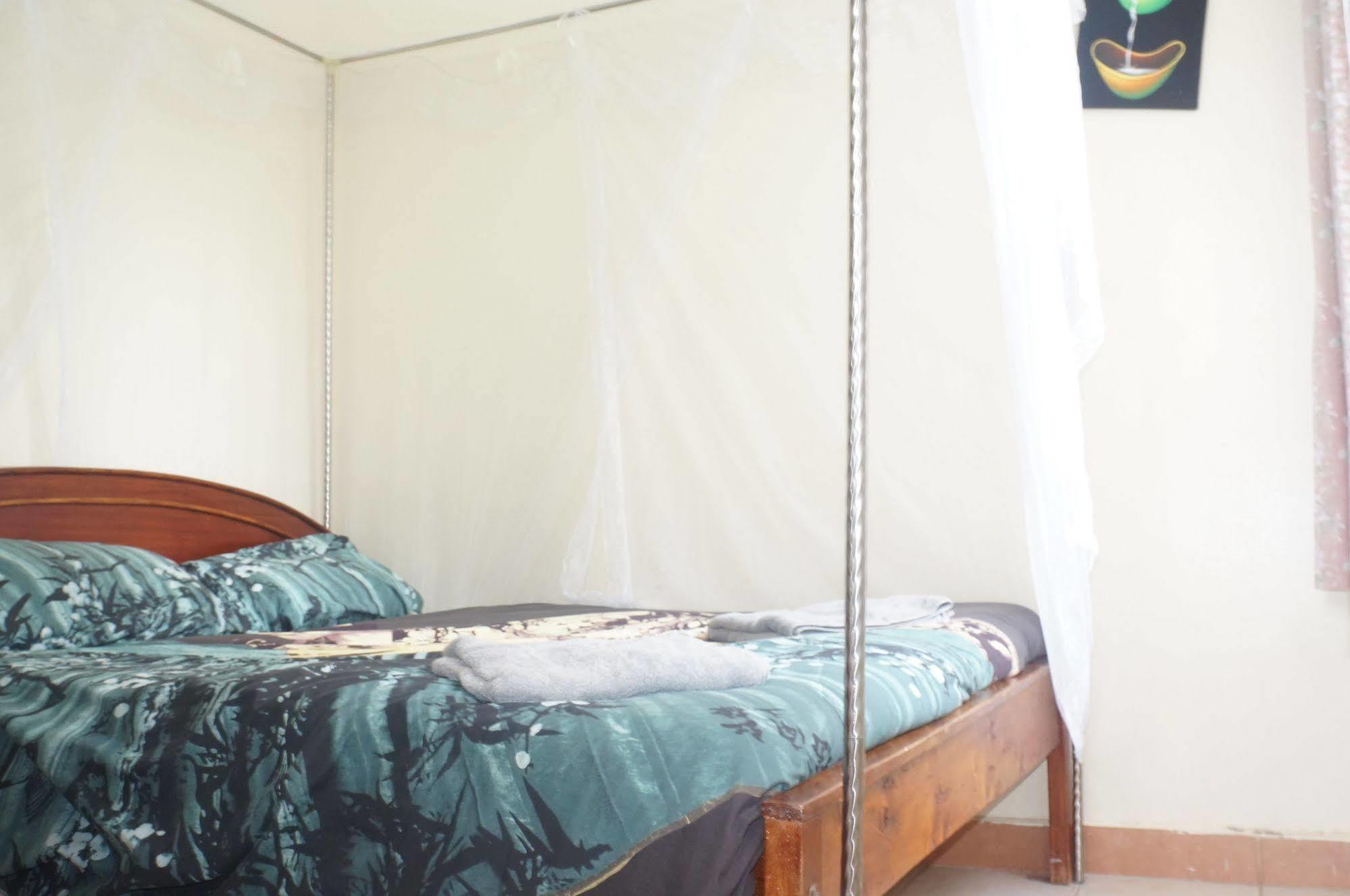 Mdawida Homestay Nairobi Bagian luar foto